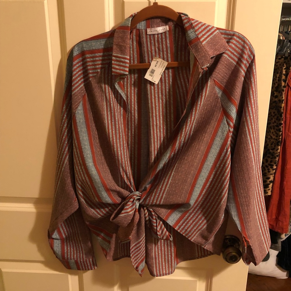 NWT! Tie front striped blouse